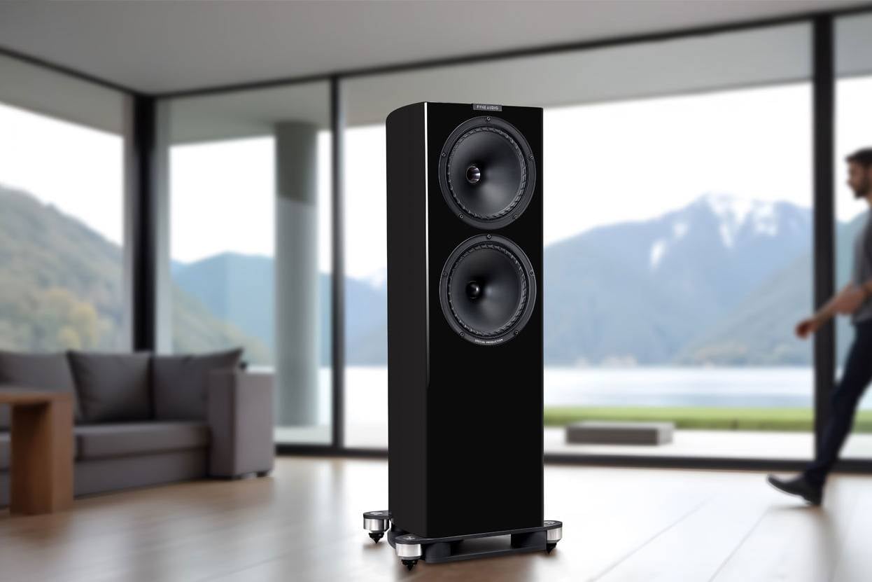 F704SP lifestyle banner uai F704SP