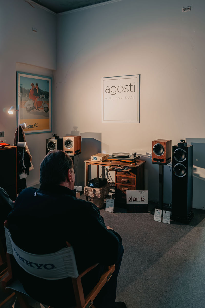 Fyne Audio Setup with F500S STrax and F501E at Dealer Event in Italy 2026 Fyne Audio Setup with F500S STrax and F501E at Dealer Event in Italy 2026
