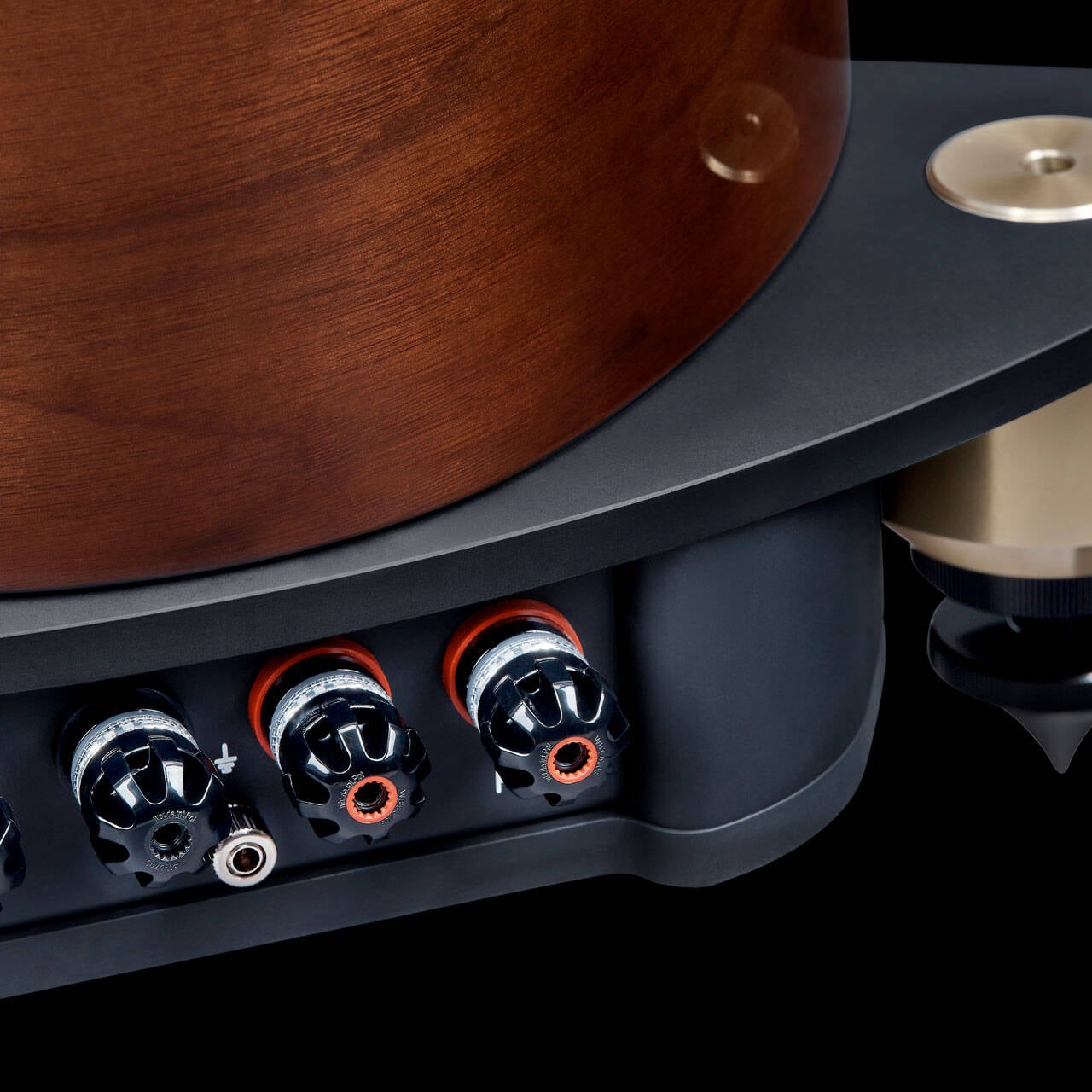 F1 10 Anniversary Piano Gloss Walnut TP on Black uai F1-10-Anniversary-Piano-Gloss-Walnut-TP-on-Black
